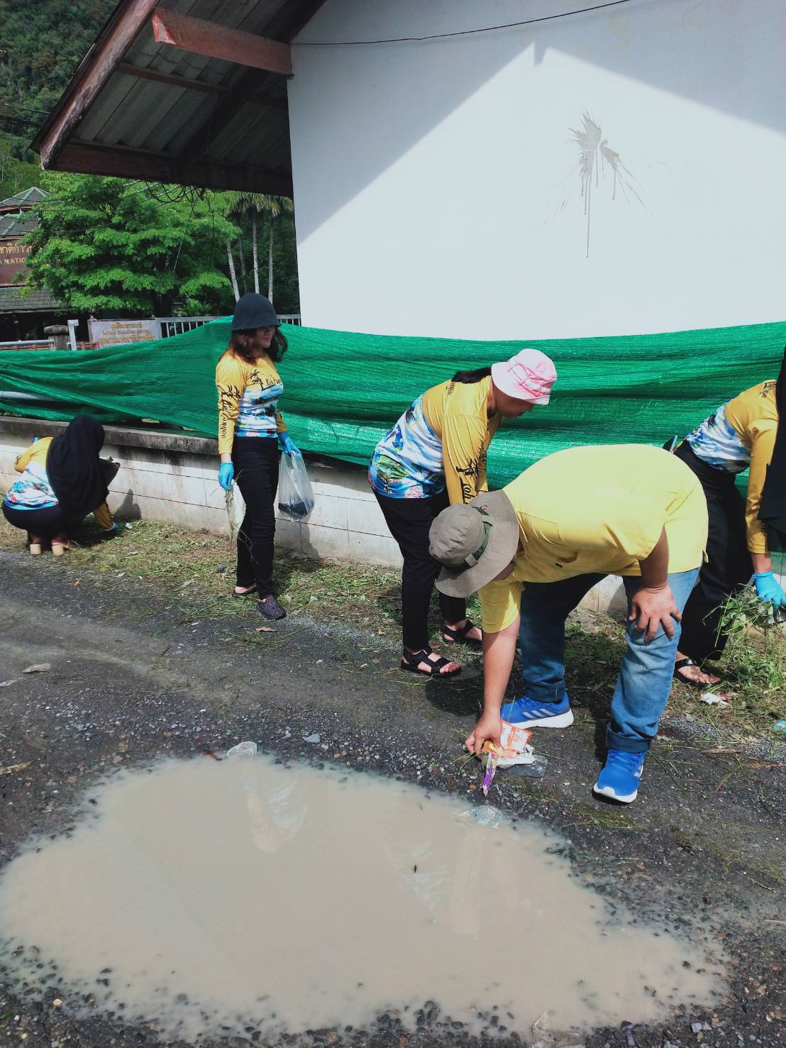 กิจกรรม Big Cleaning Day หมู่ที่ 1 บ้านท่าด่าน ตำบลเกาะปันหยี อำเภอเมือง จังหวัดพังงา เนื่องในวันแม่แห่งชาติ  12 สิงหาคม 2566 